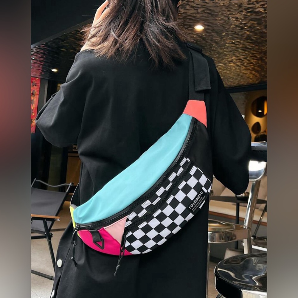 New Oversized Fanny Pack Bag - Picture 1 of 5